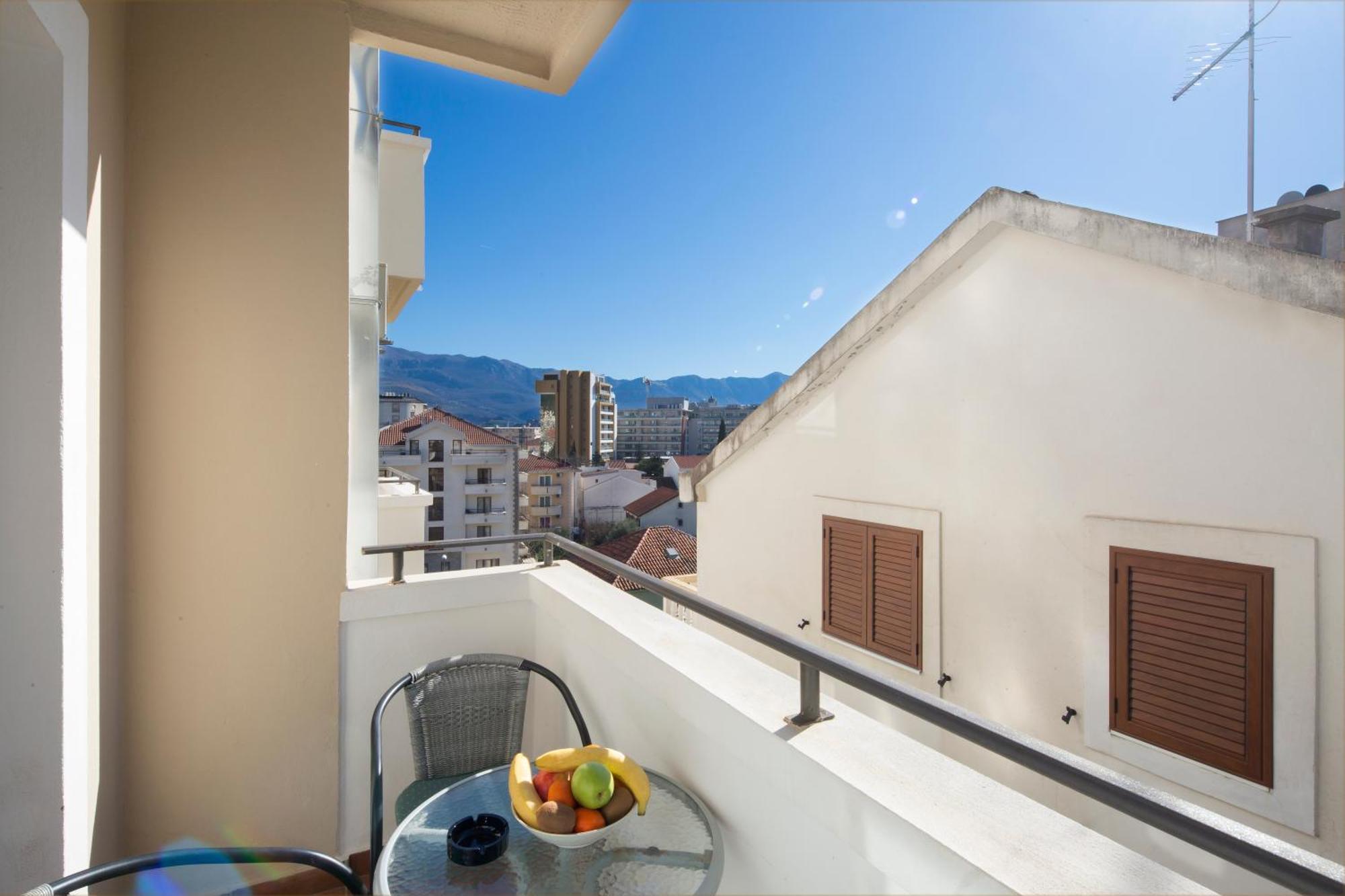Villa Ljubanovic Budva Phòng bức ảnh